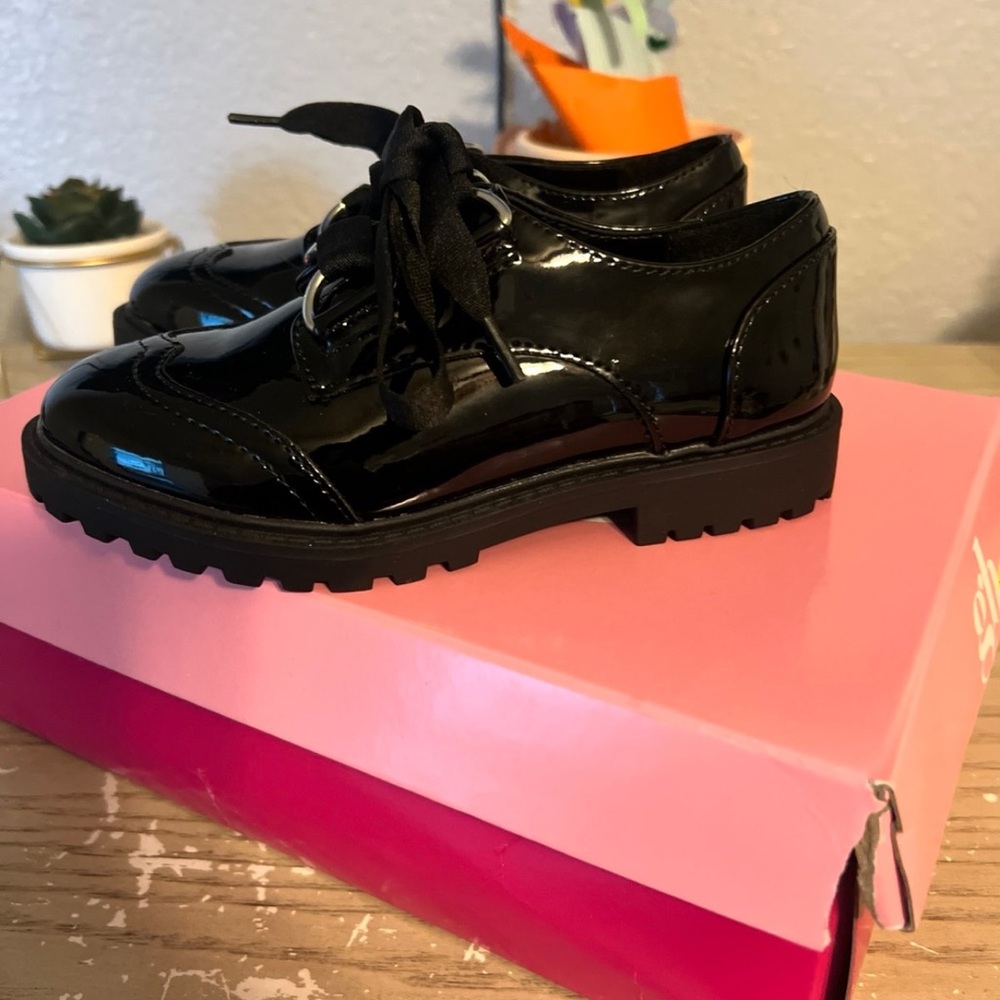 Black Patent Leather Kids Shoes